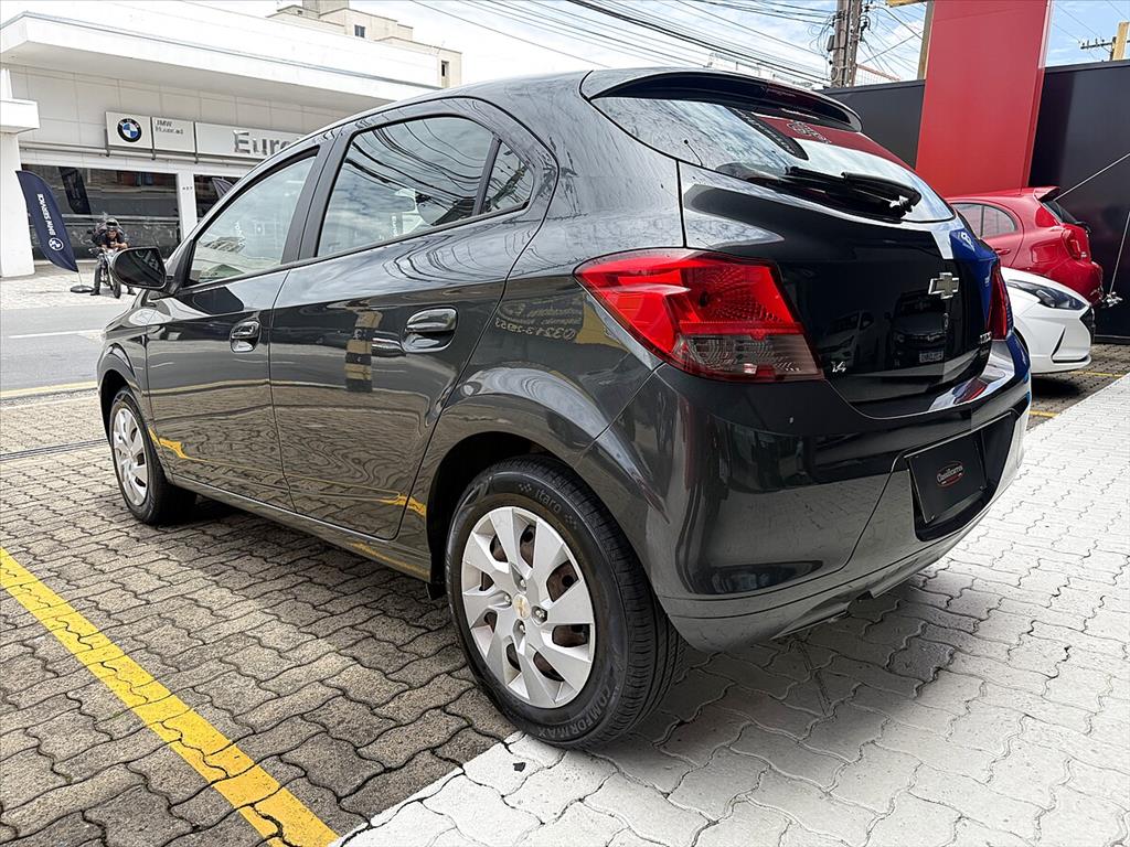 Chevrolet Onix - 1.4 MPFI LT 8V FLEX 4P MANUAL