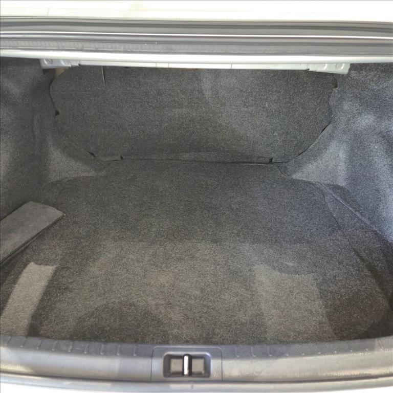 COROLLA 1.8 GLI 16V FLEX 4P AUTOMÁTICO11