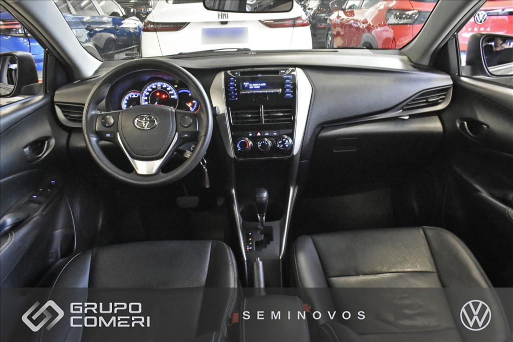 YARIS 1.5 16V FLEX SEDAN XL LIVE MULTIDRIVE4