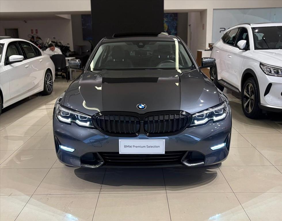 320i 2.0 16V TURBO GASOLINA SPORT GP AUTOMÁTICO1