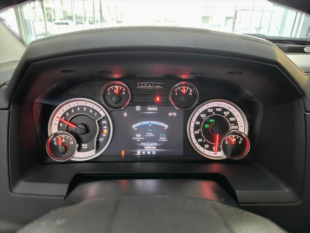 CLASSIC 5.7 V8 GASOLINA LARAMIE CD 4X4 AUTOMÁTICO4