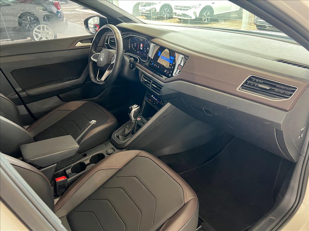 VIRTUS 1.0 200 TSI HIGHLINE AUTOMÁTICO13