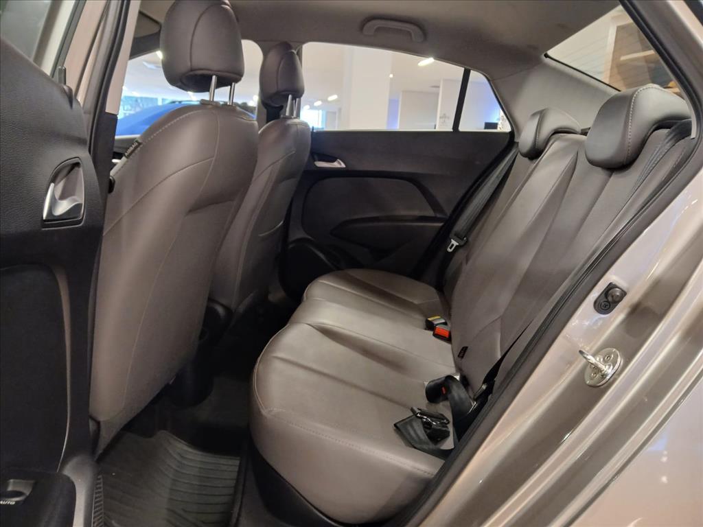 Hyundai-HB20S-1.6 PREMIUM 16V FLEX 4P AUTOMÁTICO