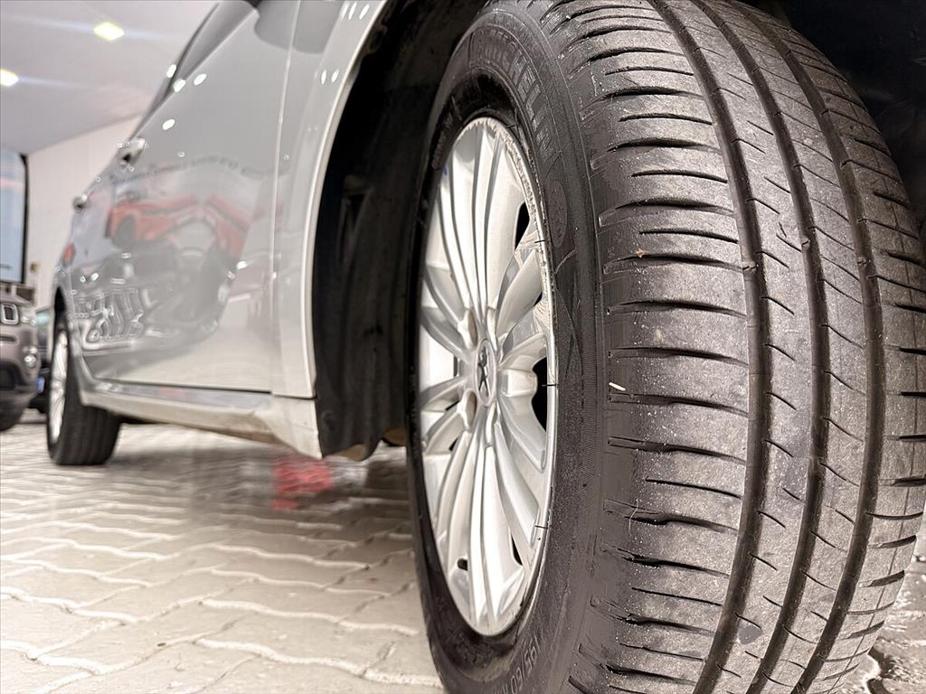 Peugeot 208 - 1.6 ALLURE 16V FLEX 4P AUTOMÁTICO