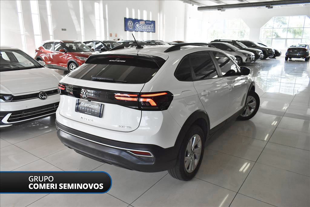 2021 VOLKSWAGEN NIVUS 1.0 200 TSI TOTAL FLEX COMFORTLINE AUTOMÁTICO