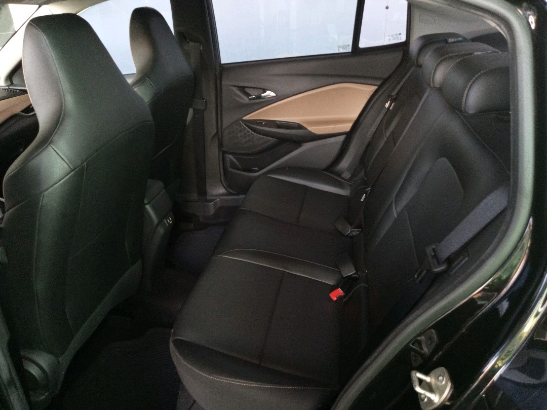 ONIX PLUS 1.0 TURBO FLEX PREMIER AUTOMÁTICO10