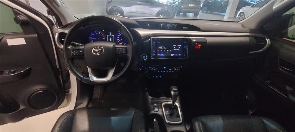 HILUX 2.8 SRX 4X4 CD 16V DIESEL 4P AUTOMÁTICO9