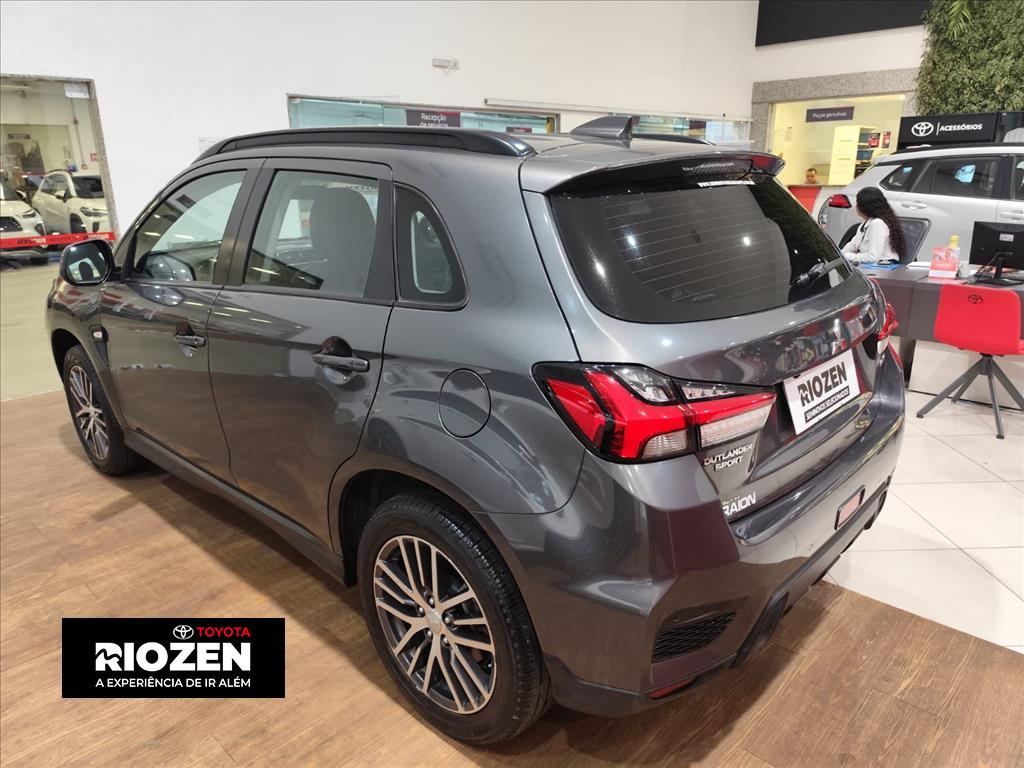 OUTLANDER SPORT 2.0 MIVEC FLEX GLS AUTOMÁTICO3