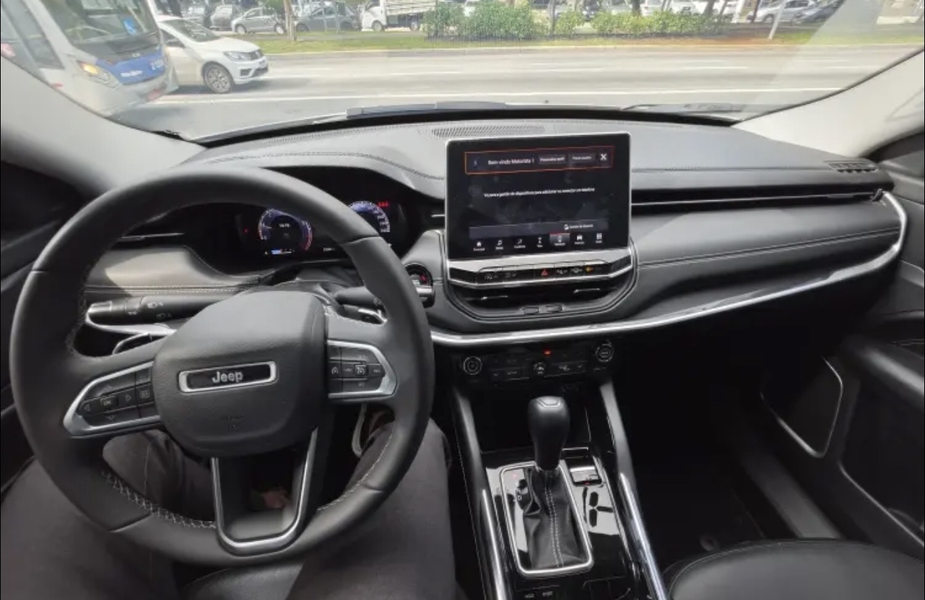 COMMANDER 1.3 T270 TURBO FLEX LONGITUDE AT620