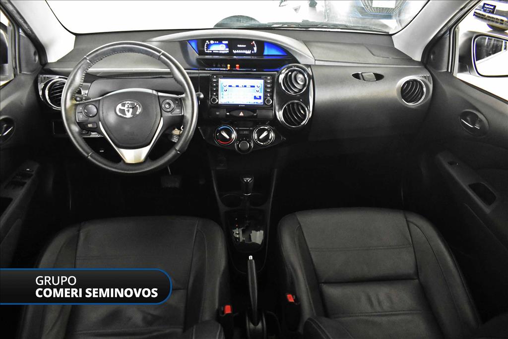ETIOS 1.5 PLATINUM SEDAN 16V FLEX 4P AUTOMÁTICO4