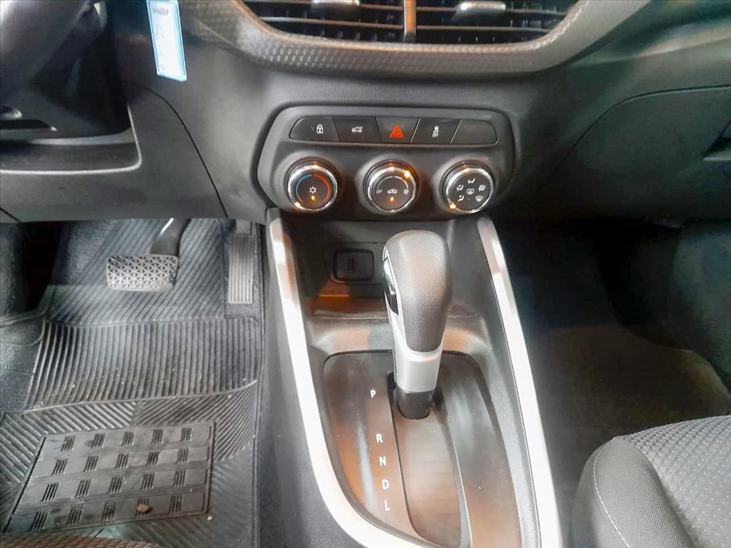 ONIX PLUS 1.0 TURBO FLEX LT AUTOMÁTICO12