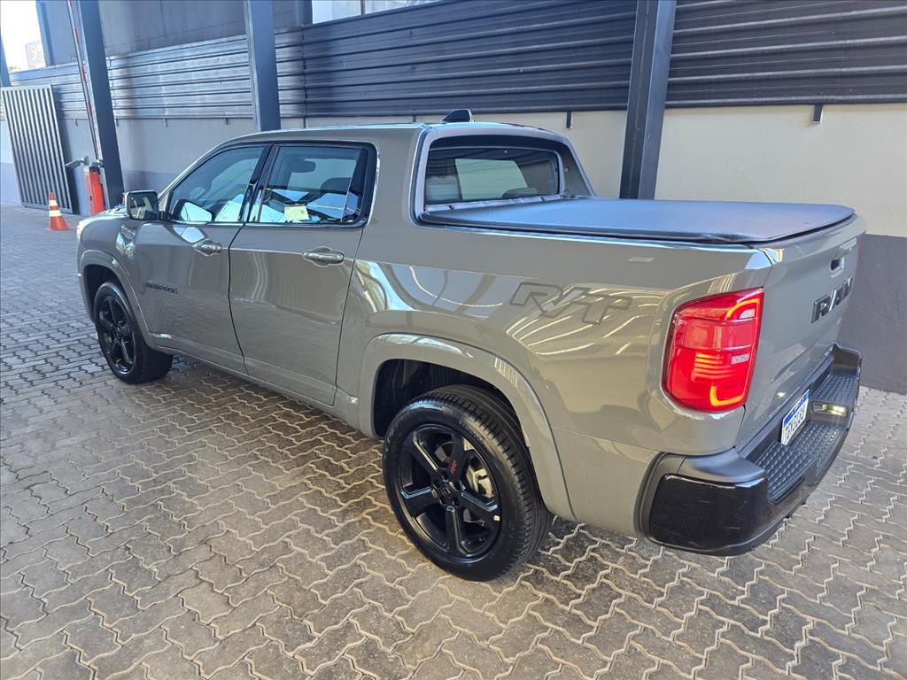 RAMPAGE 2.0 HURRICANE 4 TURBO GASOLINA R/T 4X4 AUTOMÁTICO3