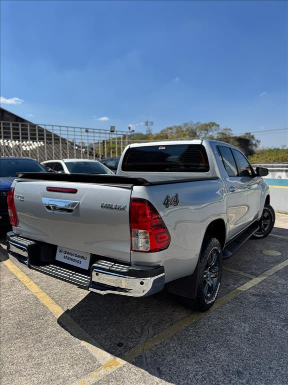 HILUX 2.8 D-4D TURBO DIESEL CD SR 4X4 AUTOMÁTICO5
