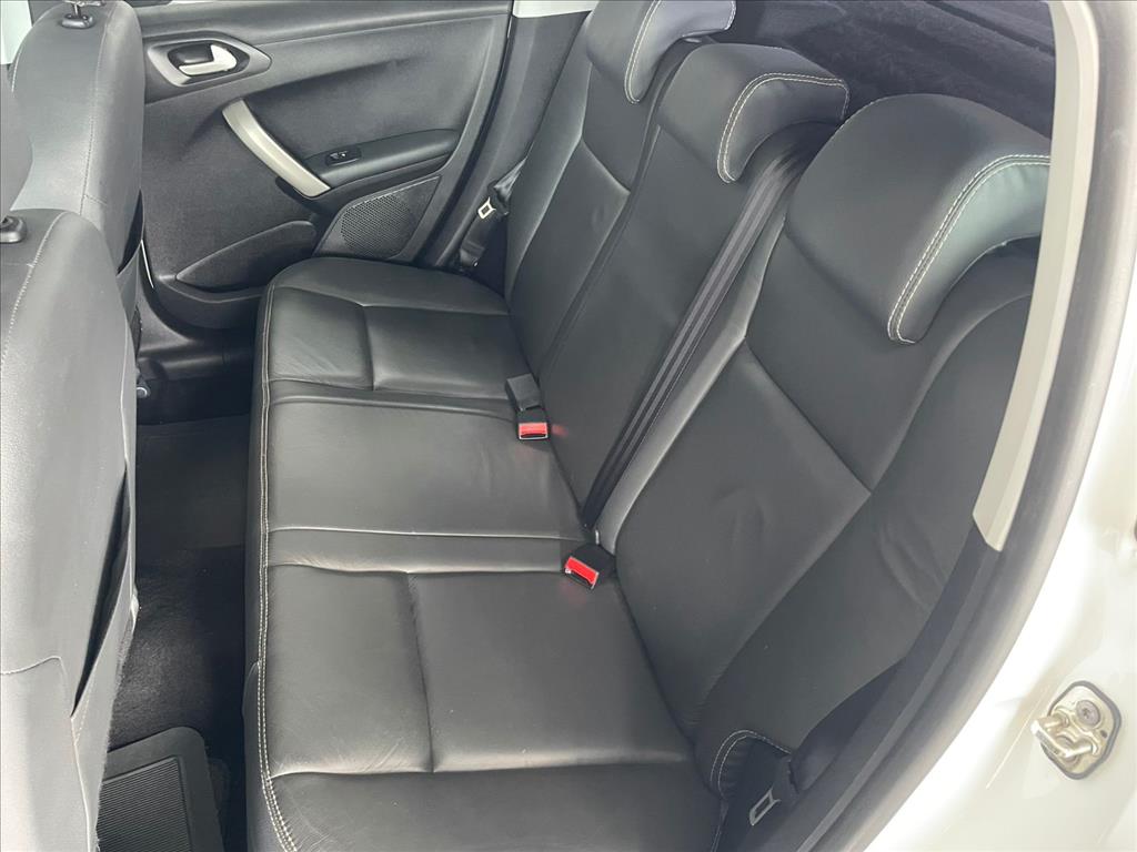 Peugeot-2008-1.6 16V FLEX ALLURE PACK 4P AUTOMÁTICO