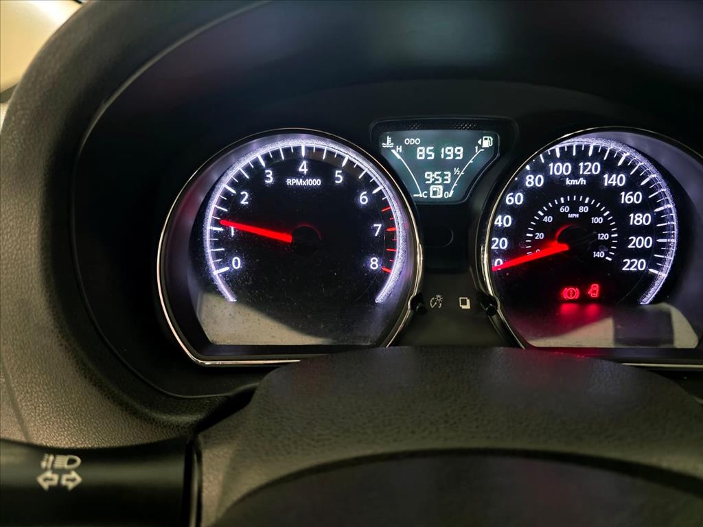 VERSA 1.6 16V FLEXSTART SV 4P MANUAL10