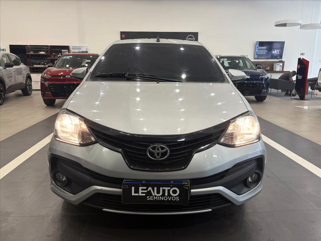 ETIOS 1.5 X PLUS 16V FLEX 4P AUTOMÁTICO