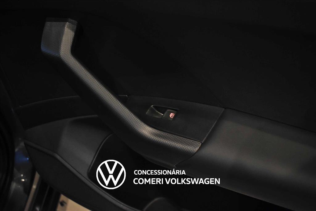 T-CROSS 1.4 250 TSI TOTAL FLEX HIGHLINE AUTOMÁTICO38