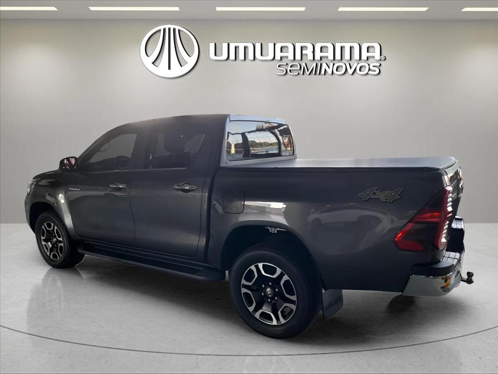 HILUX 2.8 D-4D TURBO DIESEL CD SRX 4X4 AUTOMÁTICO4