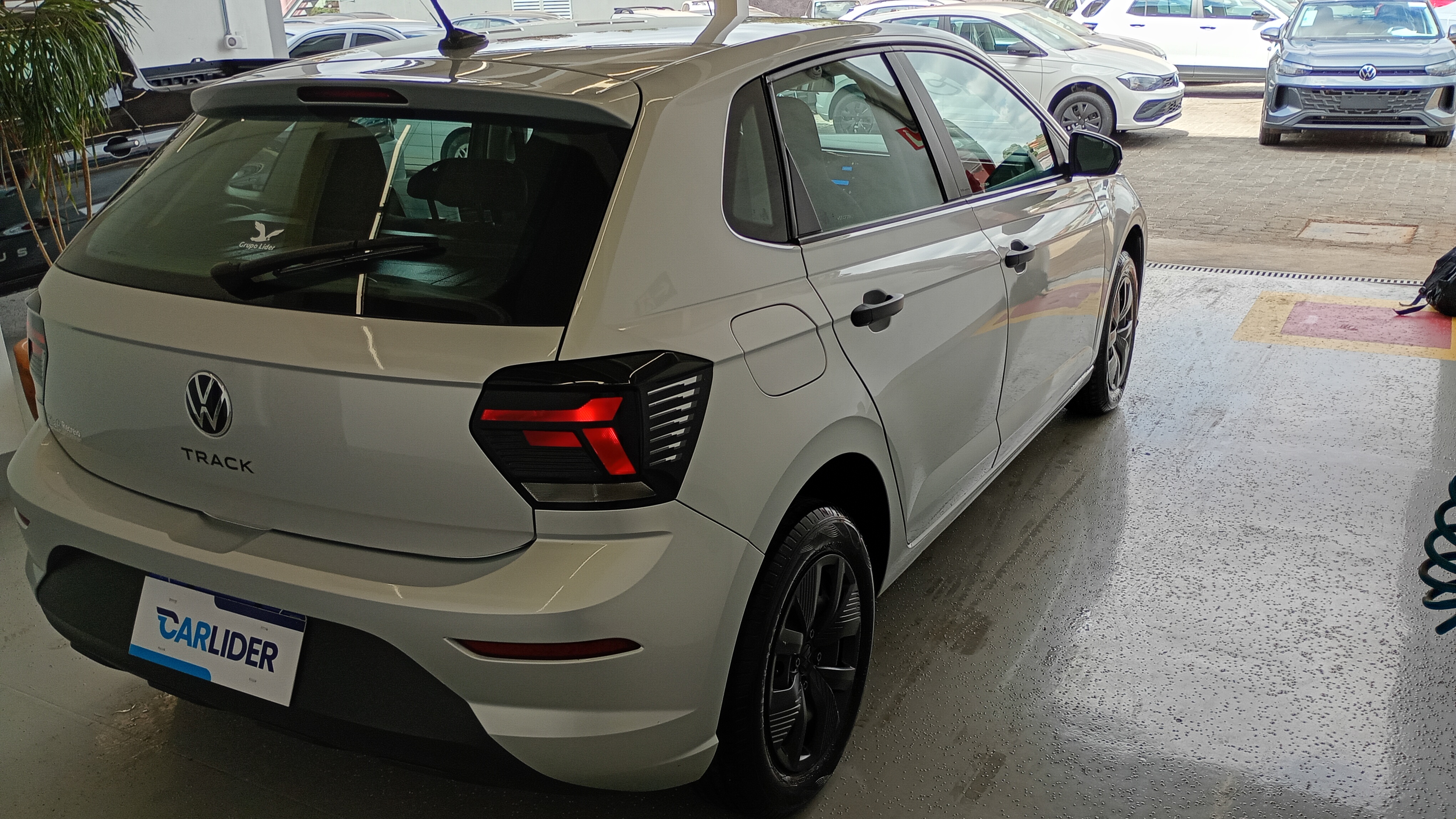 POLO 1.0 MPI TRACK MANUAL11