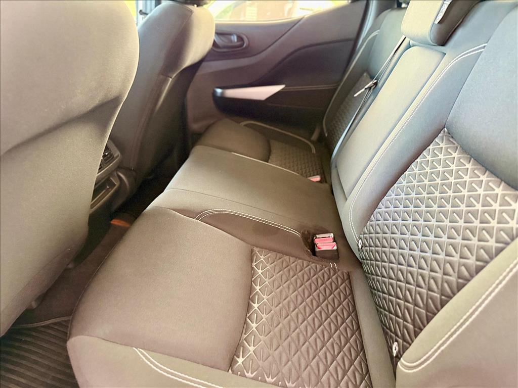 FRONTIER 2.3 16V TURBO DIESEL ATTACK CD 4X4 AUTOMÁTICO11