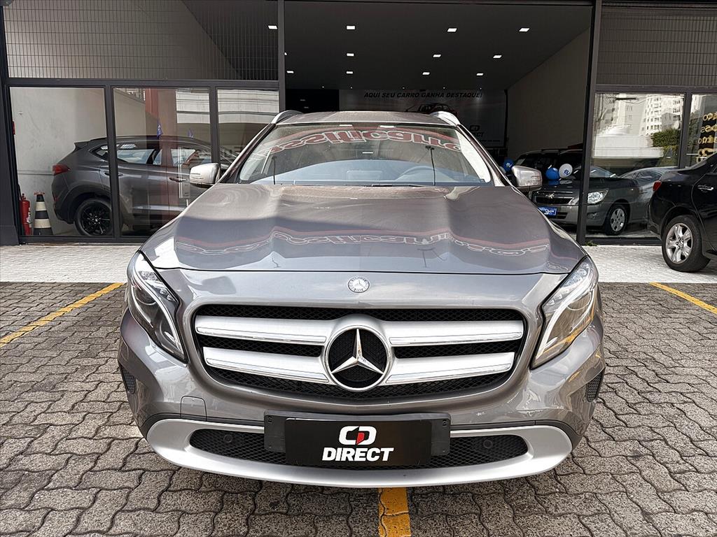 Mercedes-Benz Gla 200 - 1.6 CGI ADVANCE 16V TURBO FLEX 4P AUTOMÁTICO