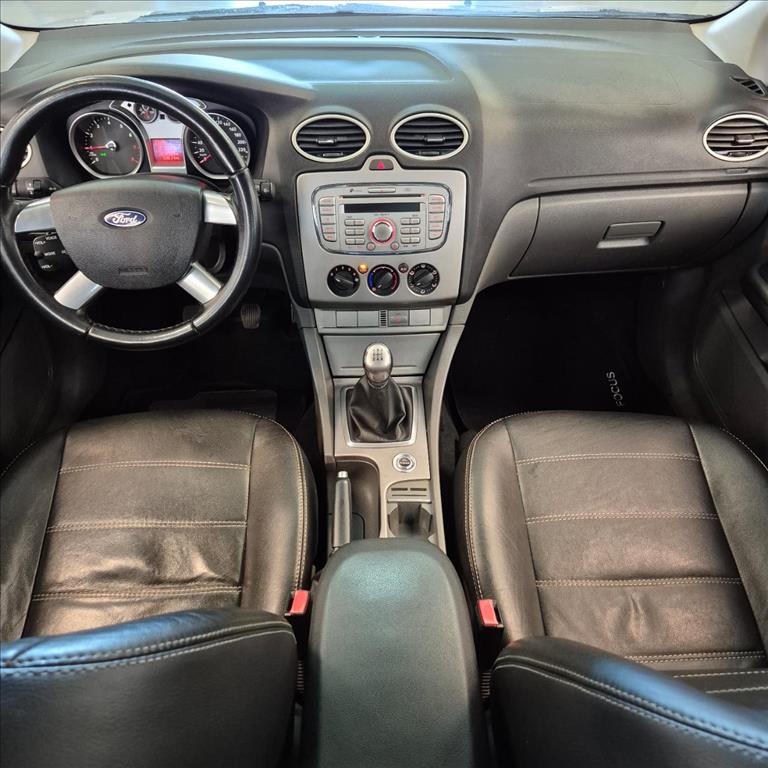 FOCUS 2.0 GLX SEDAN 16V FLEX 4P MANUAL