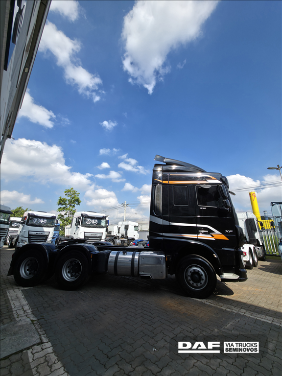 DAF-XF-FTT 530 6X4 SPACE CAB