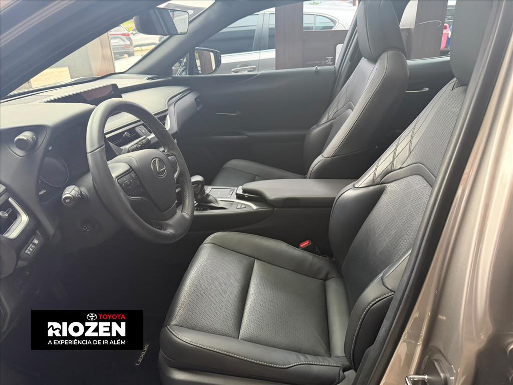 UX 250h 2.0 VVT-I HYBRID LUXURY CVT6