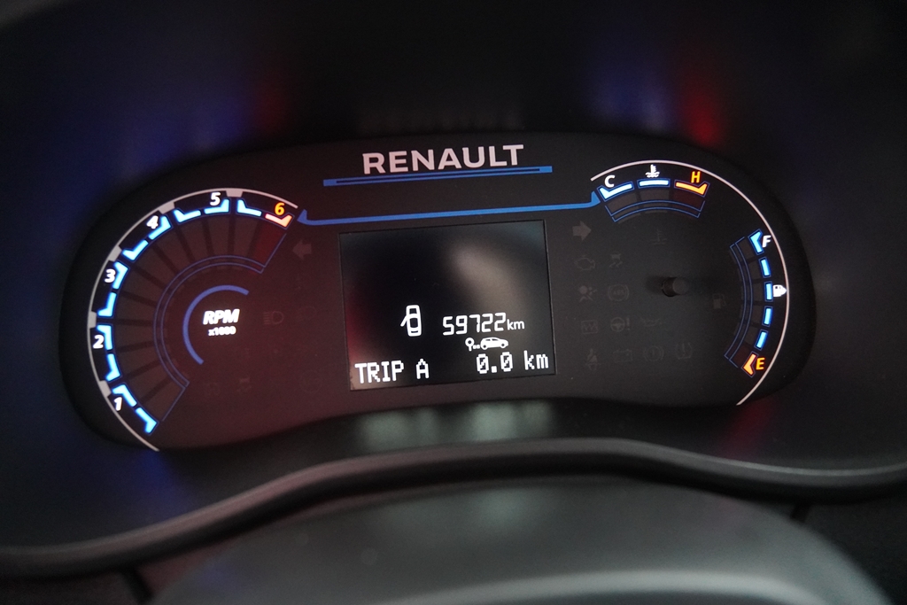 KWID 1.0 12V SCE FLEX ZEN MANUAL10