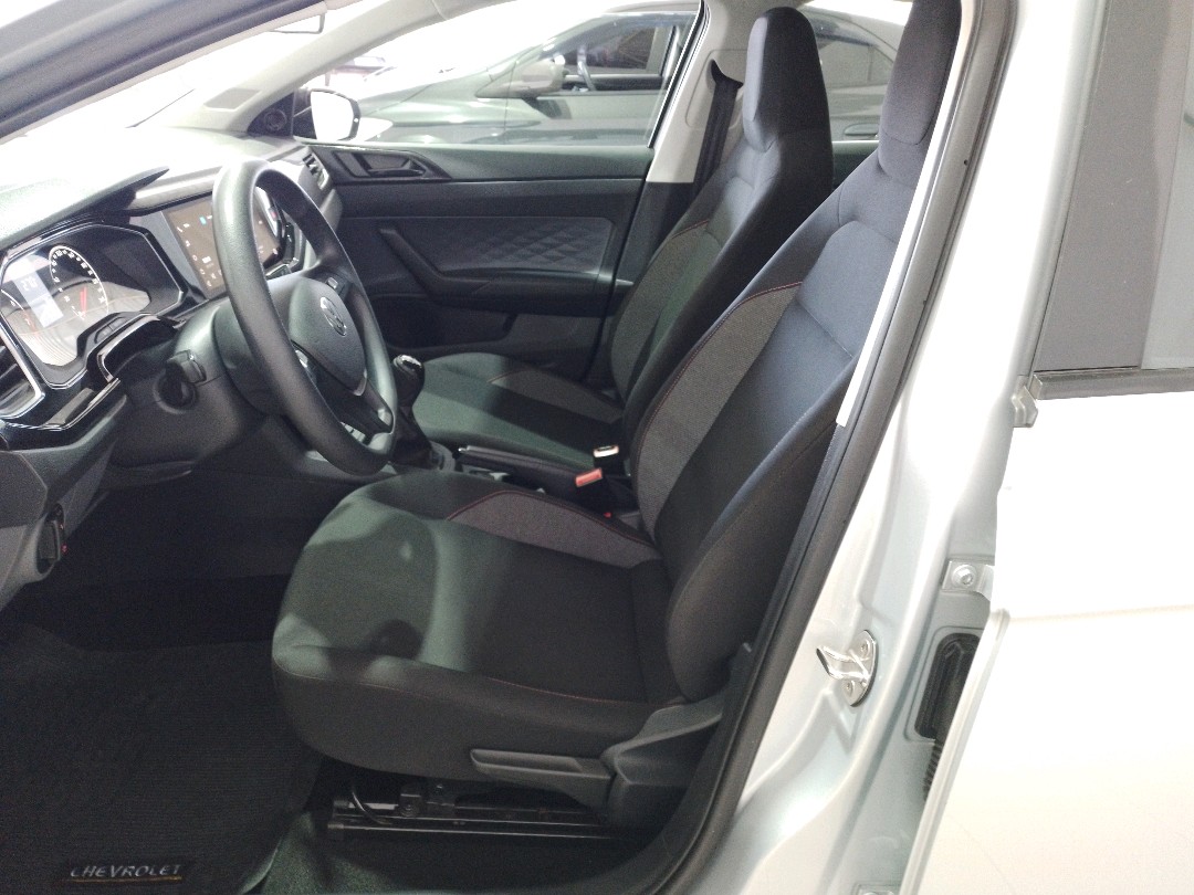 VW - Volkswagen-POLO-1.0 MPI TRACK MANUAL