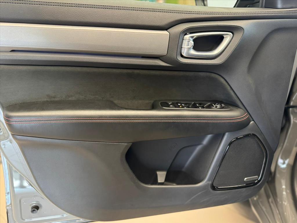 RAMPAGE 2.0 HURRICANE 4 TURBO GASOLINA R/T 4X4 AUTOMÁTICO10