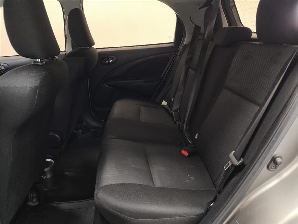ETIOS 1.3 X 16V FLEX 4P MANUAL10