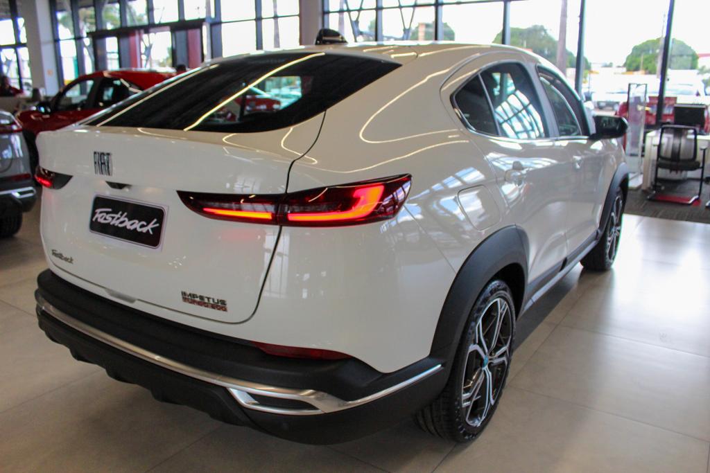 FASTBACK 1.0 TURBO 200 HYBRID IMPETUS CVT2