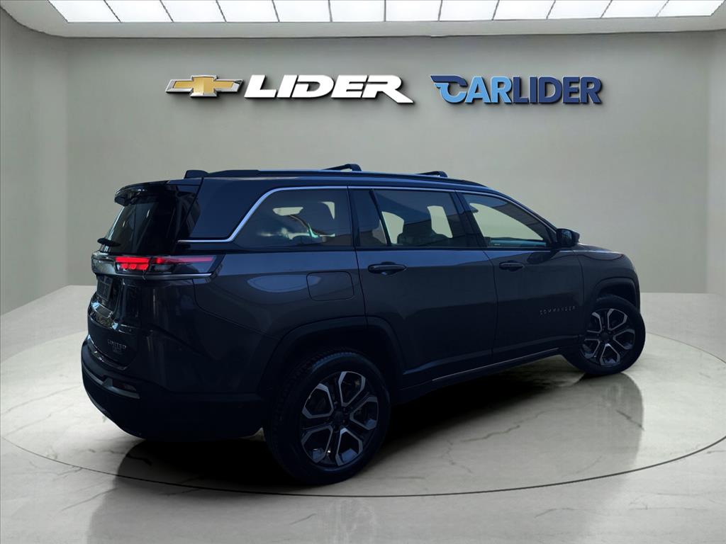 COMMANDER 1.3 T270 TURBO FLEX LIMITED AT67