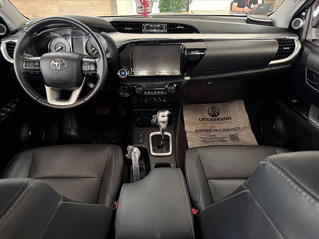 HILUX 2.8 D-4D TURBO DIESEL CD SRX 4X4 AUTOMÁTICO6