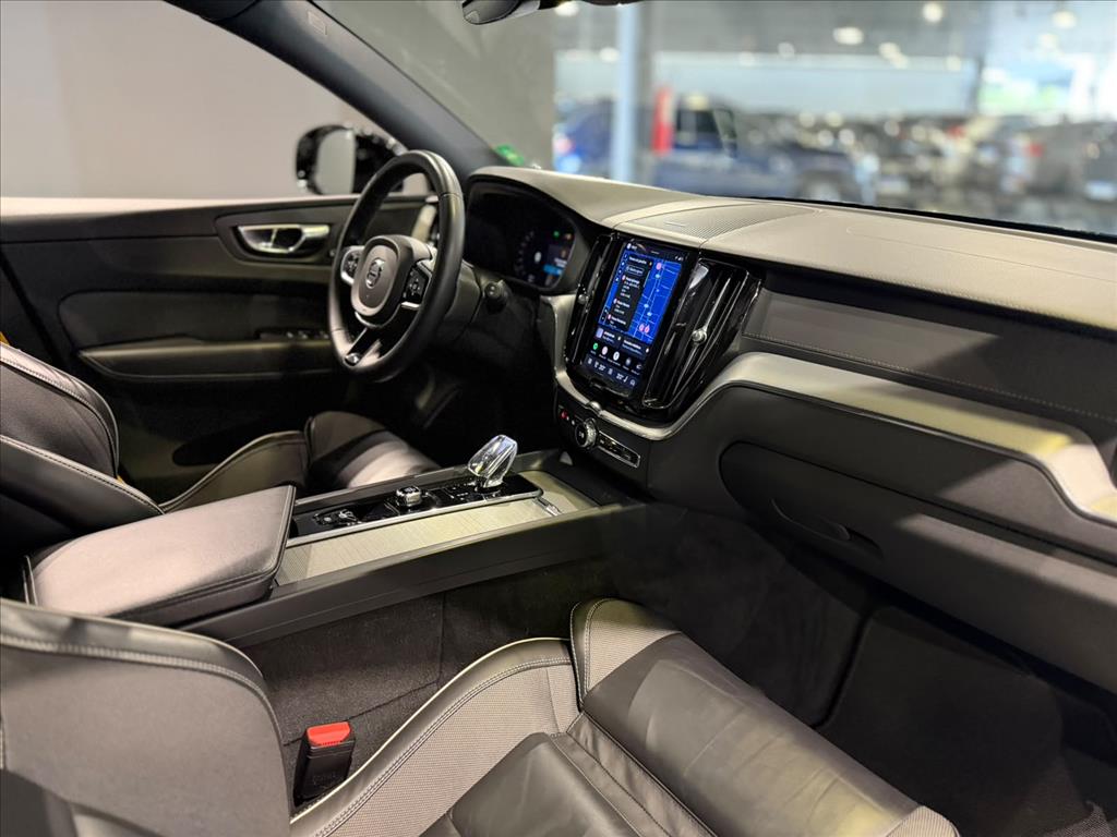 XC60 2.0 T8 RECHARGE POLESTAR ENGINEERED AWD GEARTRONIC4