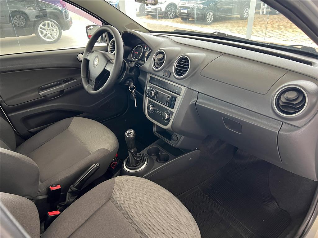 VOYAGE 1.0 MI 8V FLEX 4P MANUAL13