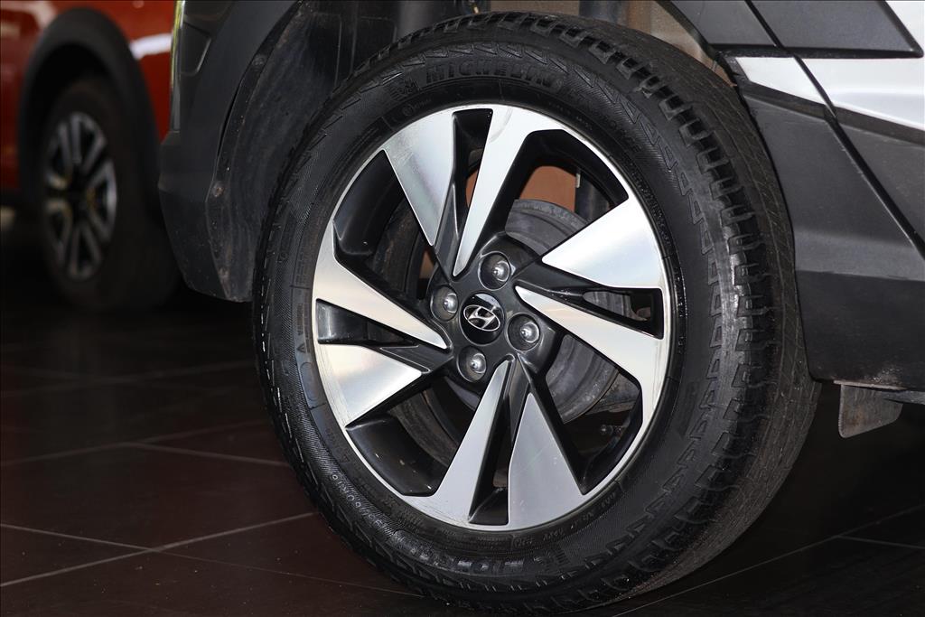 HYUNDAI HB20X 1.6 16V FLEX VISION AUTOMÁTICO
