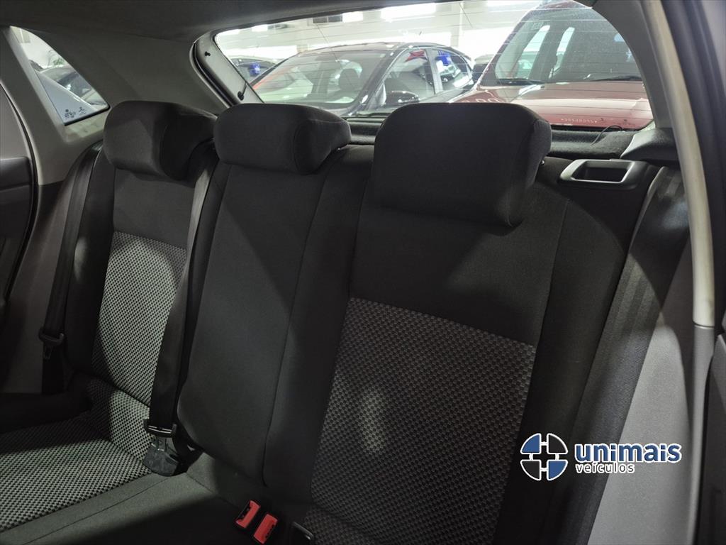 VOLKSWAGEN POLO 1.6 MSI TOTAL FLEX MANUAL — foto 6