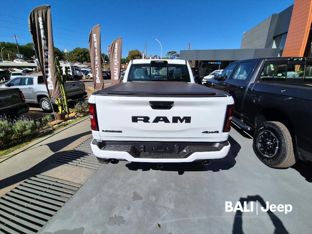 1500 3.0 HURRICANE 6 BITURBO GASOLINA RHO CD 4X4 AUTOMÁTICO3
