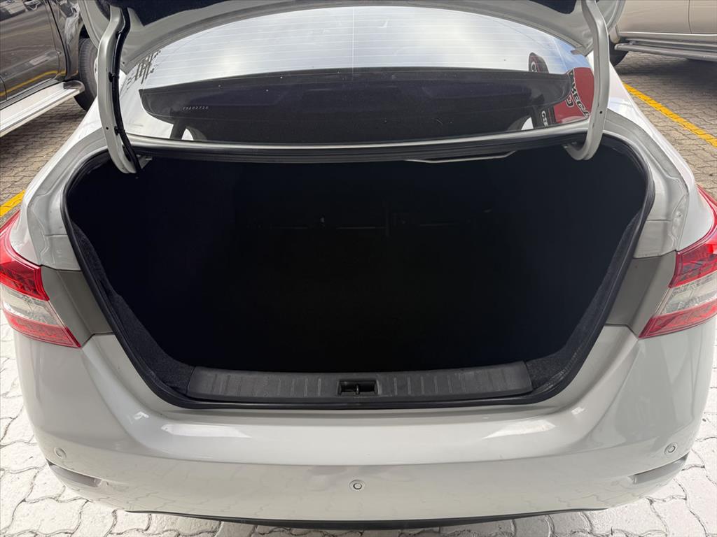 Nissan Sentra - 2.0 SL 16V FLEX 4P AUTOMÁTICO