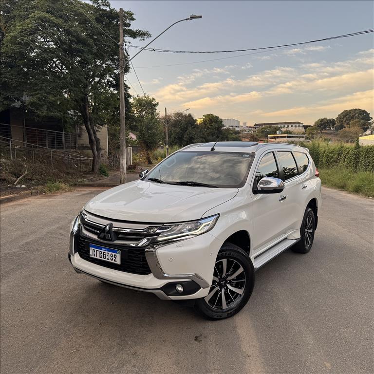 Mitsubishi-PAJERO SPORT-2.4 16V MIVEC TURBO DIESEL HPE AWD AUTOMÁTICO