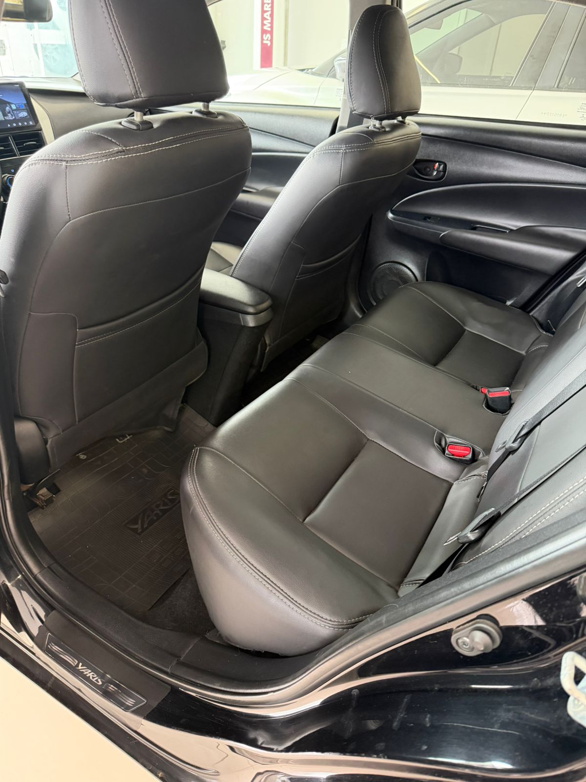 YARIS 1.5 16V FLEX SEDAN XL LIVE MULTIDRIVE9