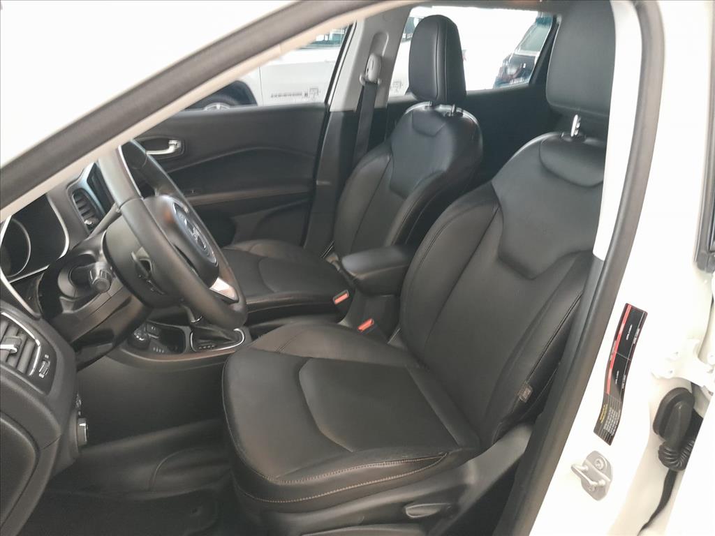 COMPASS 2.0 16V DIESEL LONGITUDE 4X4 AUTOMÁTICO COMPASS 2.0 16V DIESEL LONGITUDE 4X4 AUTOMÁTICO