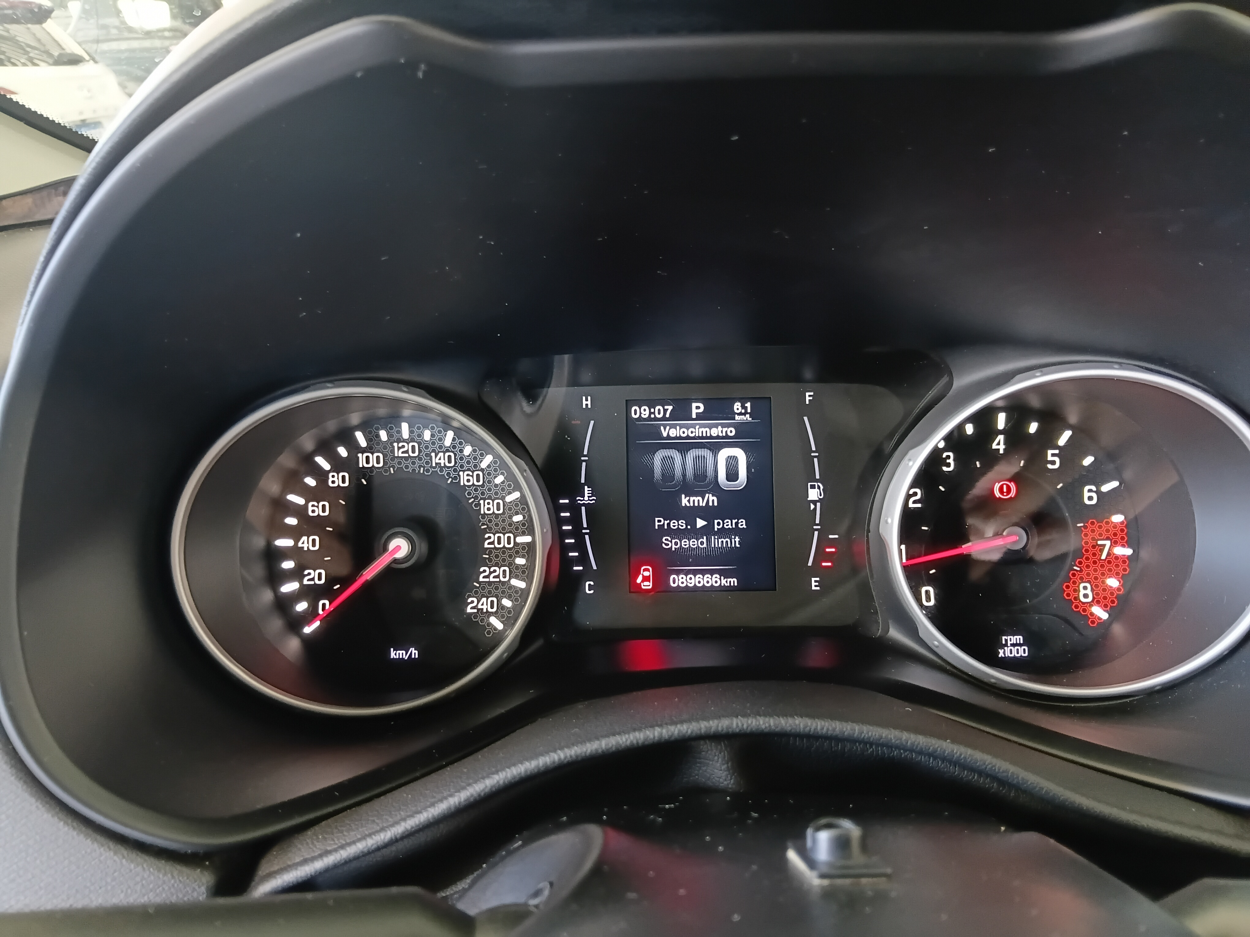 Fiat Toro 1.8 16V Evo Flex Endurance - foto 14