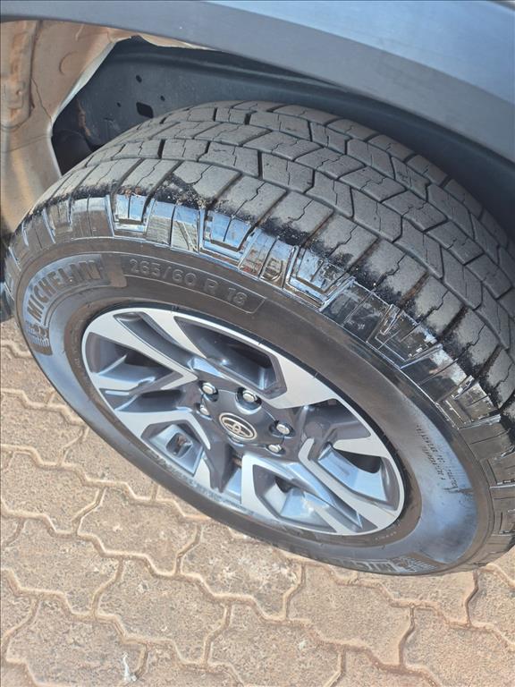 HILUX SW4 2.8 D-4D TURBO DIESEL SRX PLATINUM 7L 4X4 AUTOMÁTICO10