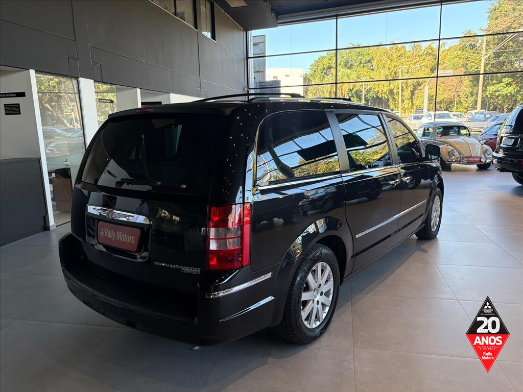 Chrysler-TOWN & COUNTRY-3.8 LIMITED V6 12V GASOLINA 4P AUTOMÁTICO