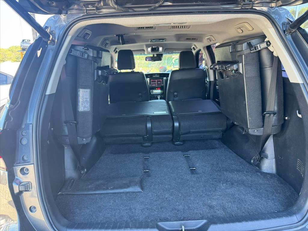 HILUX SW4 2.8 D-4D TURBO DIESEL SRX 7L 4X4 AUTOMÁTICO14