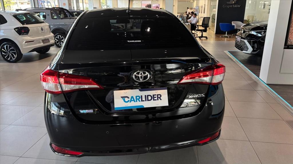 YARIS 1.5 16V FLEX SEDAN XL LIVE MULTIDRIVE5