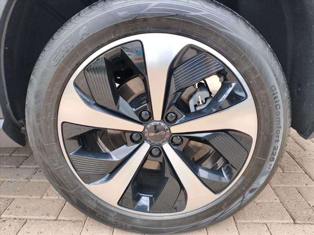 SONG PLUS 1.5 DM-I HÍBRIDO AUTOMÁTICO9